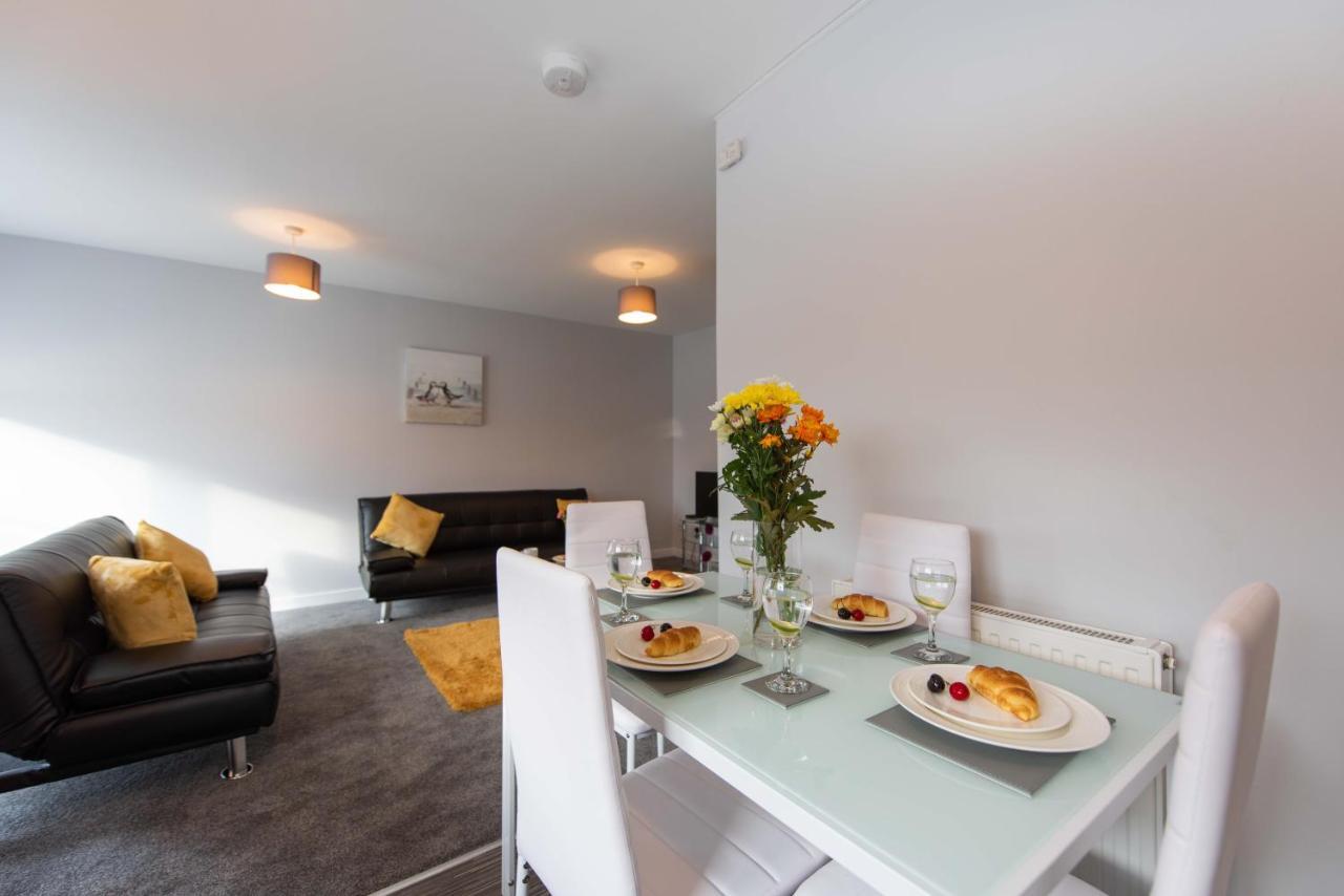 Premier - Wishaw En-Suite Apartment Extérieur photo